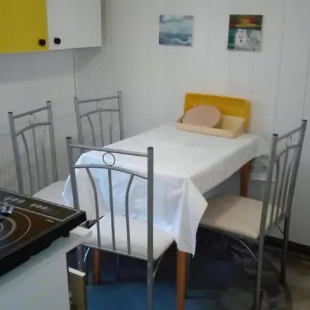 Apartman In Mit Botanischem Garten Ueckermünde